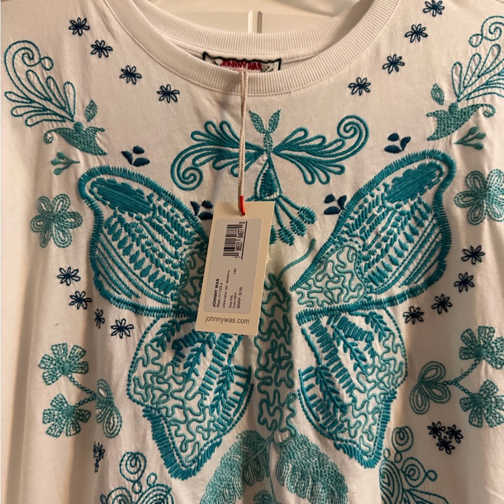 Johnny Was Benedita Crew Neck Tee - Picture 7 of 16